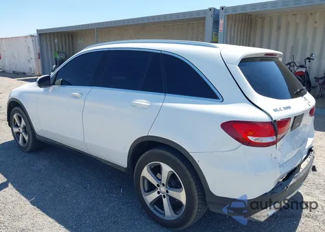 2017 Mercedes-Benz Glc 300 from USA, damaged, VIN WDC0G4JBXHF154835